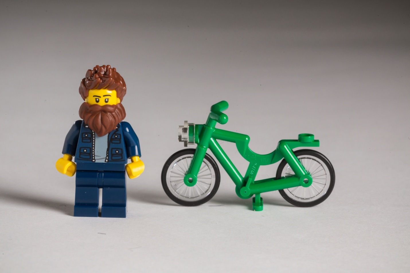 Hipster LEGO masculin & pignon fixe